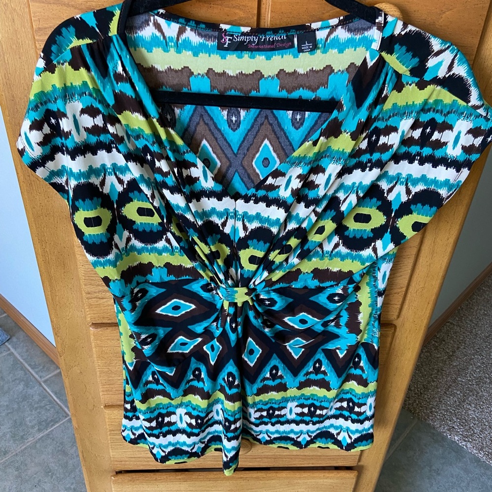 Colorful women’s Top